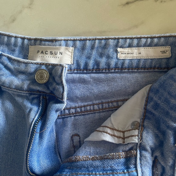 Pacsun high waist shorts. Size 26. Mom short. - Picture 2 of 4